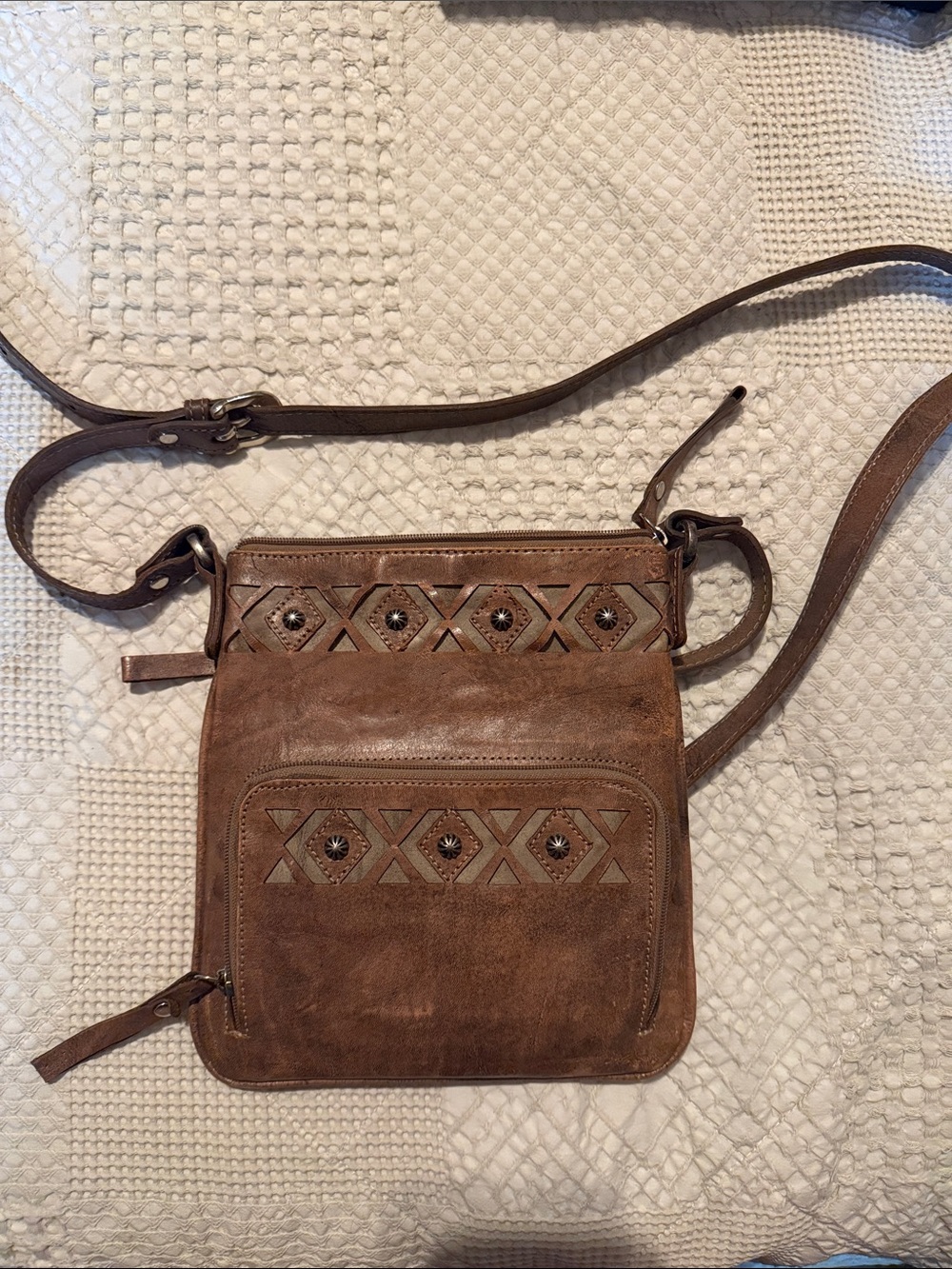 American West Brown Leather Crossbody Bag with Studded Accent -